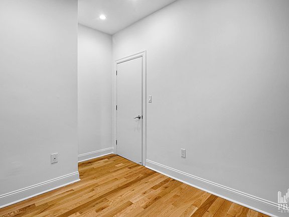 4th image of 331 E 81st St APT 4R