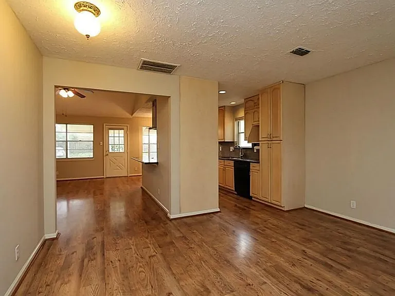 12623 Westella Dr — Photo 4