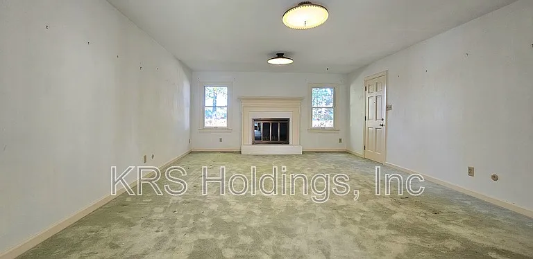 1029 Dulcie Ave — Photo 6