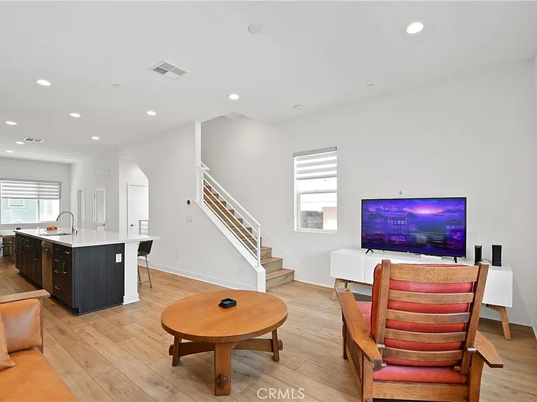 257 Elm Ave — Photo 21