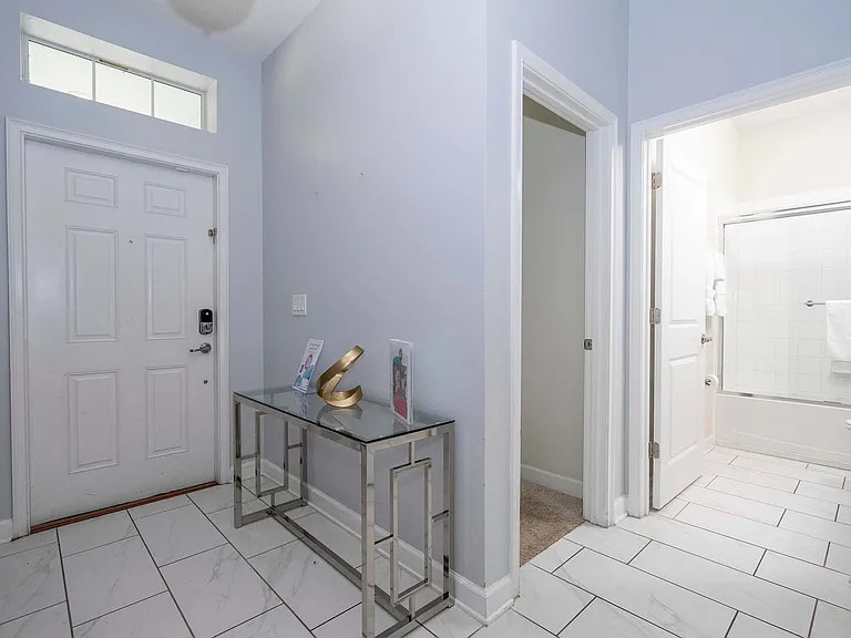 Kings Castle Cir — Photo 6