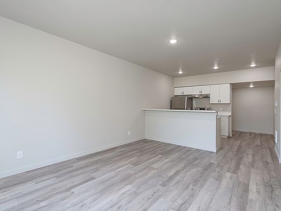 5th image of 148 NE 24th Ave #4cbccba54