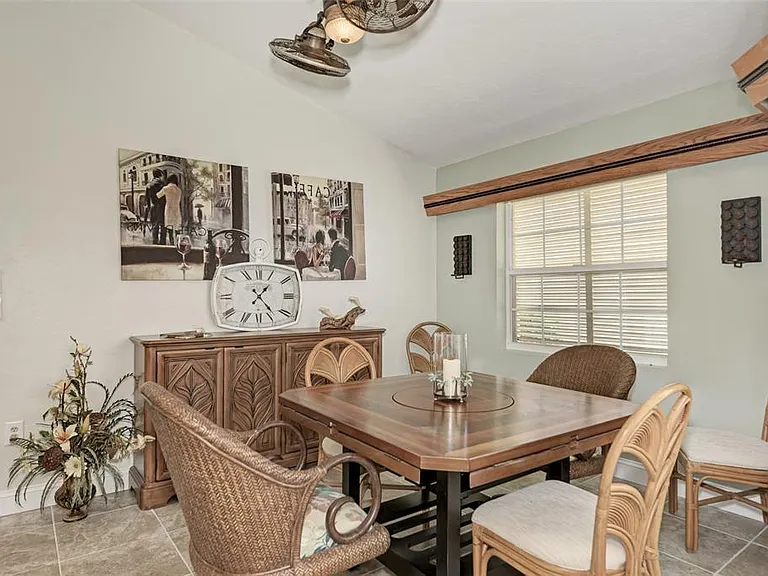 3126 Meadow Run Dr — Photo 14