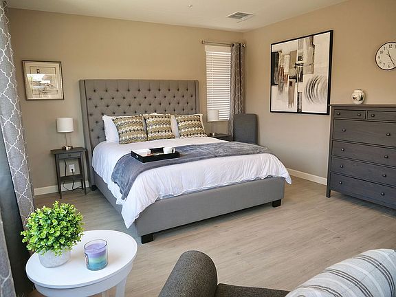 5th image of 13428 W Katharine Way