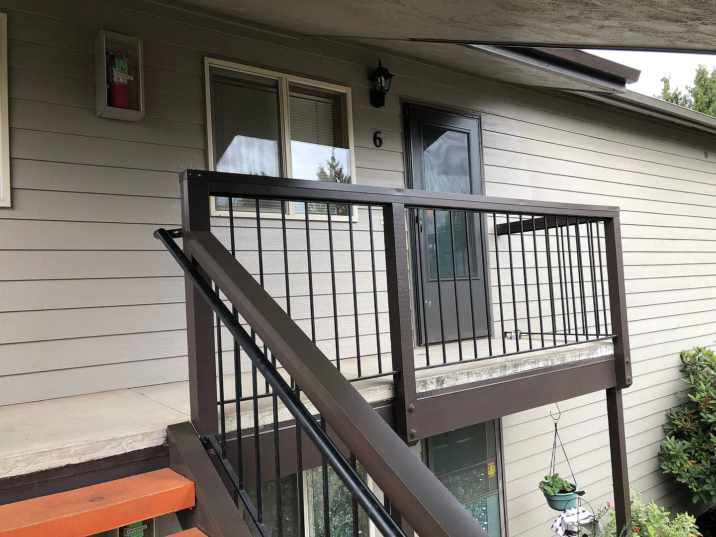 1611 Adkins St. — Photo 2