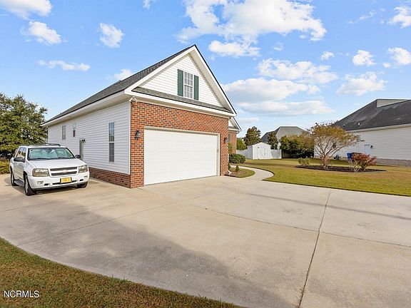 5th image of 405 Edenton Ct