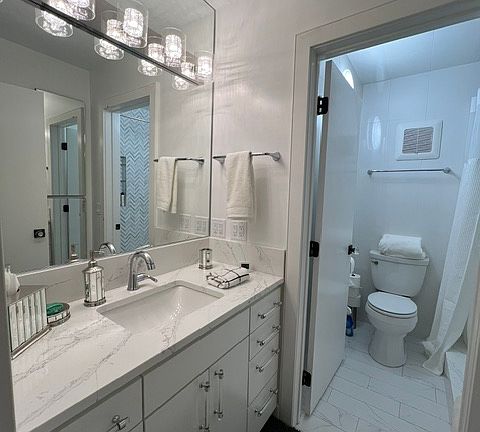 4th image of 10511 Cedar Lake Rd APT 319