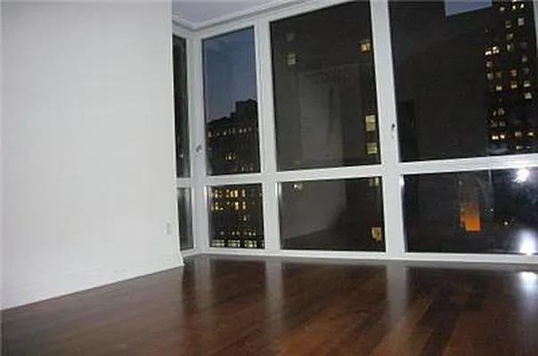 Rented by Keller Williams NYC | media 27