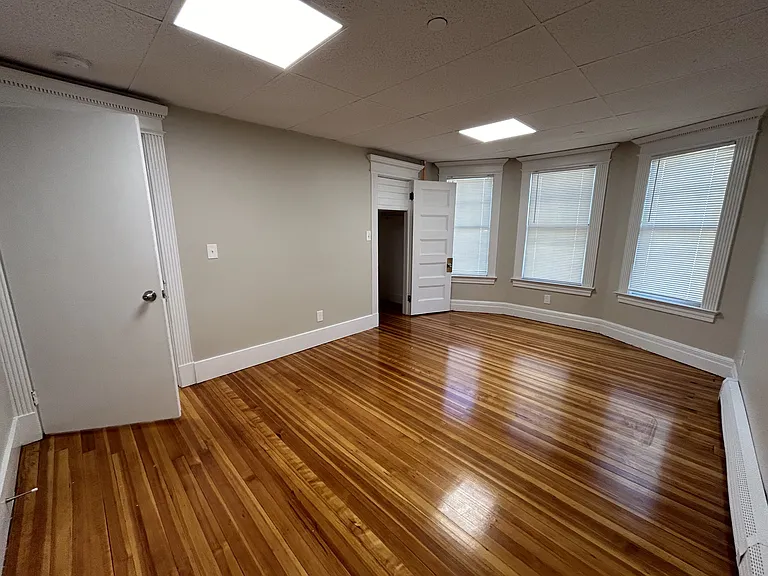 36 Roxbury St #1 — Photo 15
