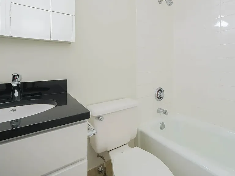750 Columbus Ave #2F — Photo 24