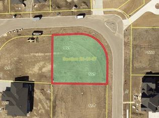 1225 S 95th St, Lincoln, NE 68520