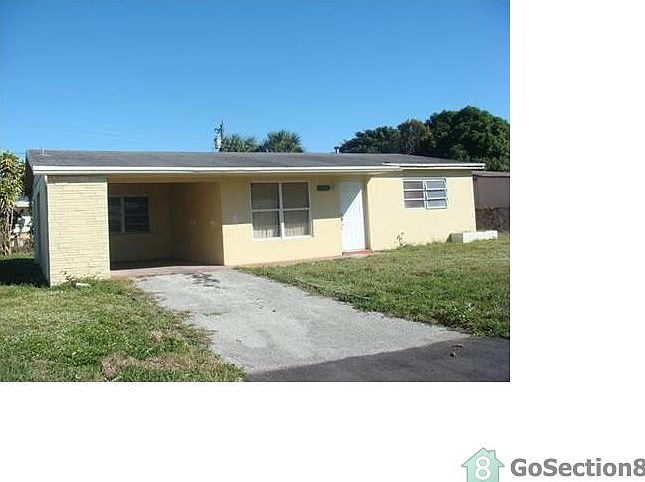 1st image of 2961 NW 21st St