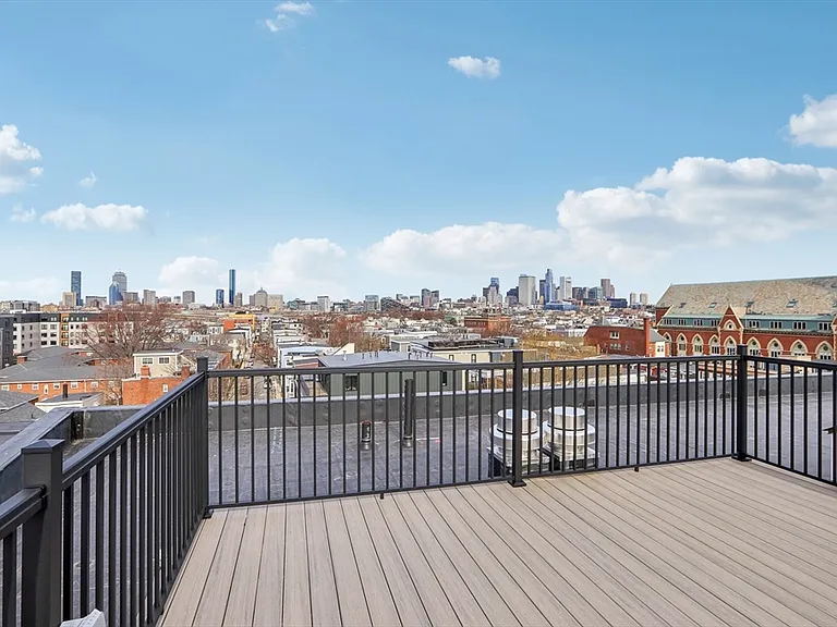 256 Dorchester St #504 — Photo 24