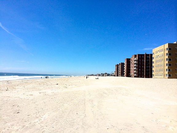 4th image of 12116 Ocean Promenade APT 5L