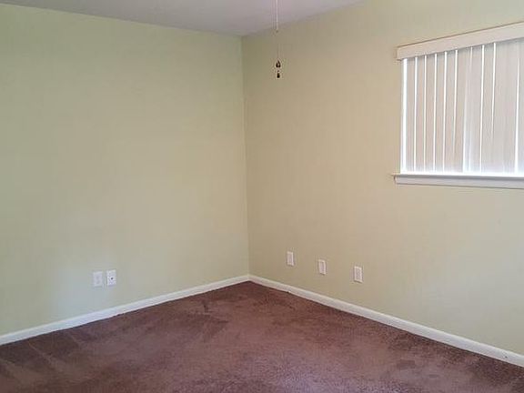 4th image of 704 Revere Ave