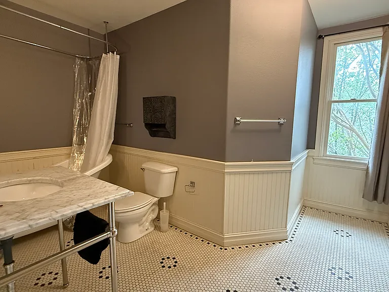 Upstairs bathroom