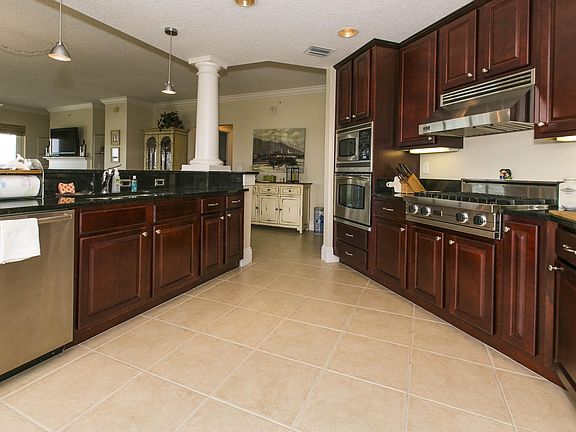 5th image of 112 5th Avenue S #501