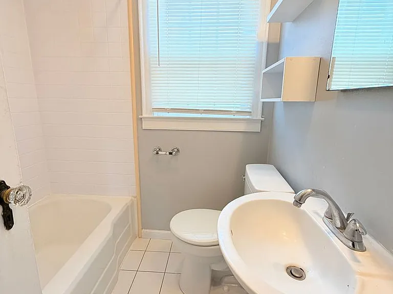 108 S 8th Ave — Photo 21