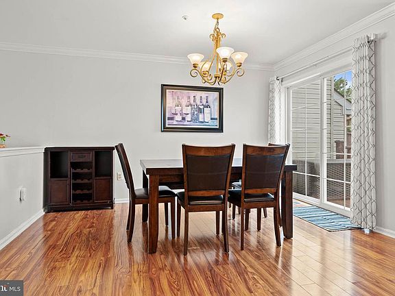 4th image of 807 Sherrick Ct