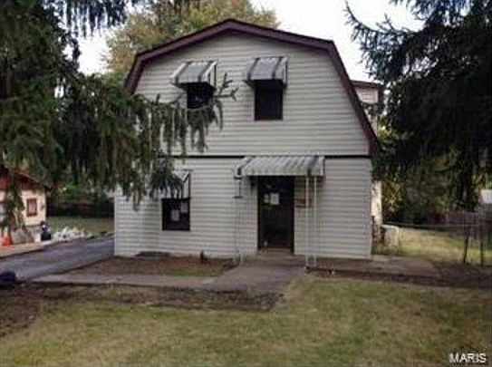 1st image of 3204 Royalton Ave