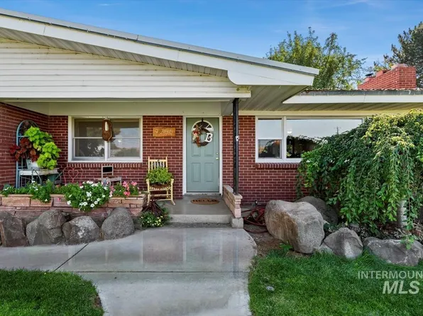 9256 W Koch Cir, Hammett, ID 83627