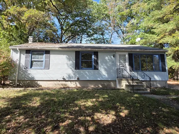 71 Wendell St, Athol, MA 01331