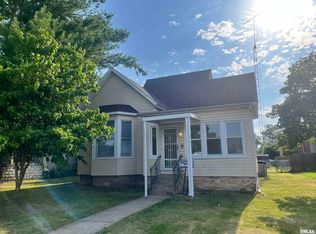9 S 18th St, Murphysboro, IL 62966