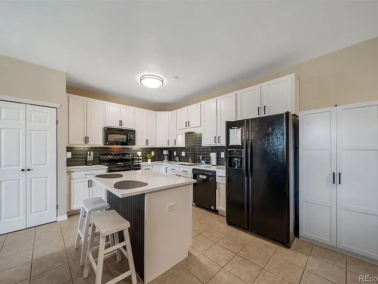 7292 S Blackhawk St #203 — Photo 12