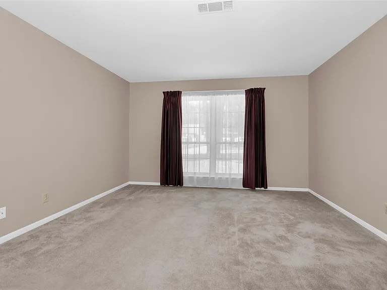 1410 Spillers Ln — Photo 7