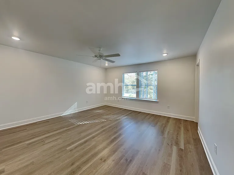 1499 Aquamarine Dr — Photo 9