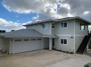 1372 Ala Mahamoe St, Honolulu, HI 96819