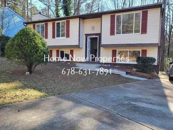 5368 Olde St, Stone Mountain, GA 30088