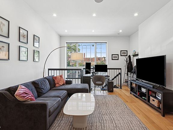 2nd image of 5-26 47th Ave #1A