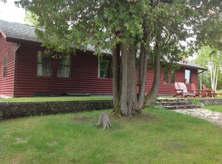 3821 E McKay Bay Trl, Cedarville, MI 49719