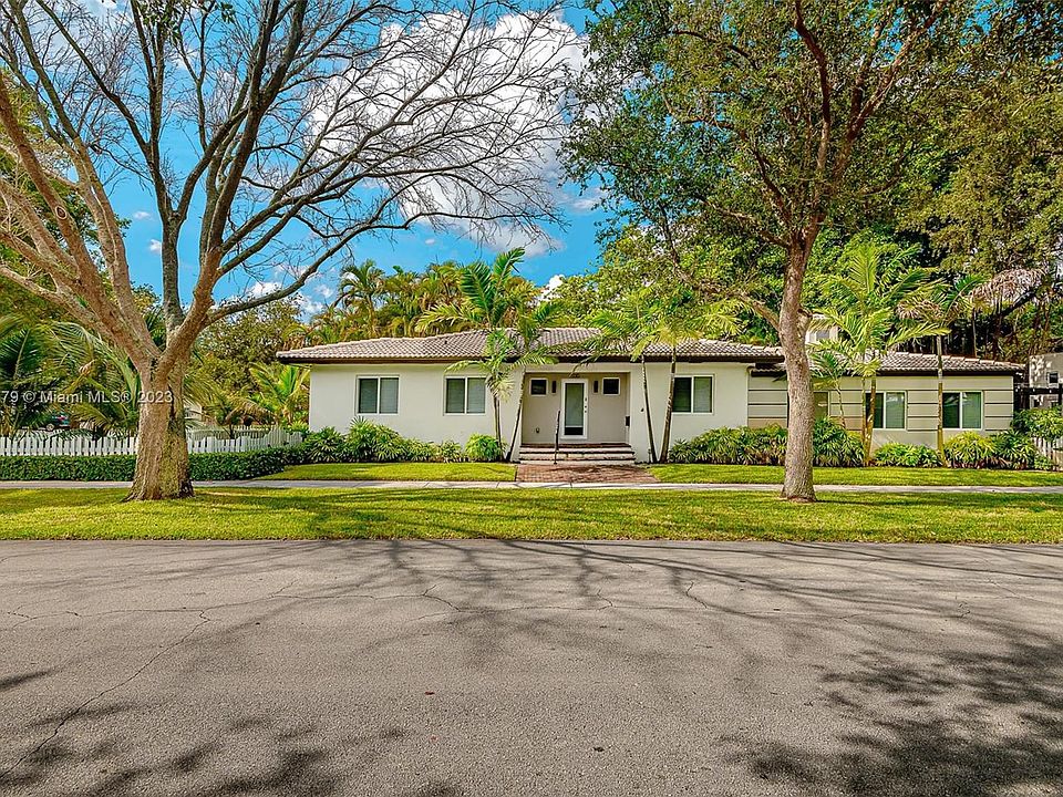 1st image of 500 Palmetto Dr
