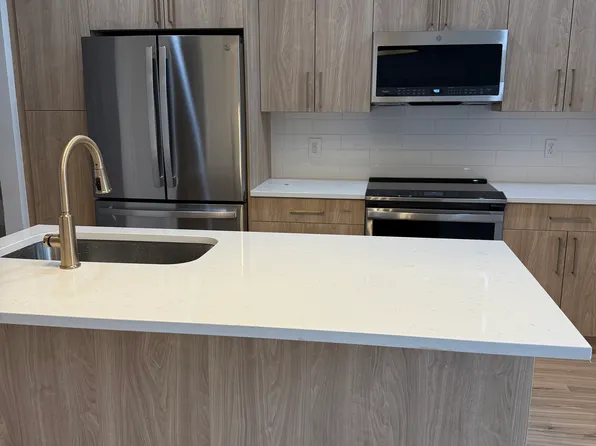 336 E 1st Ave APT 102, Denver, CO 80203