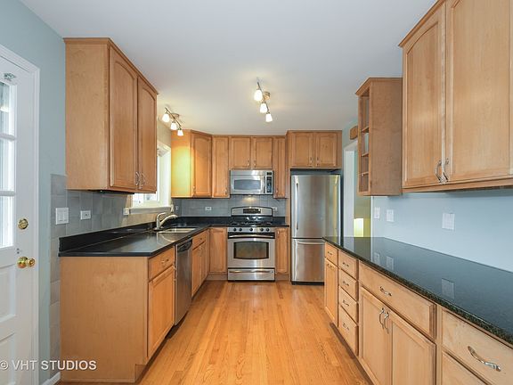 5th image of 68 W Pleasant Hill Blvd