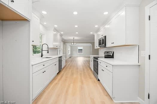 2nd image of 2805 N Glencoe Dr