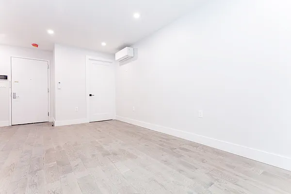 Rented by Compass | media 4