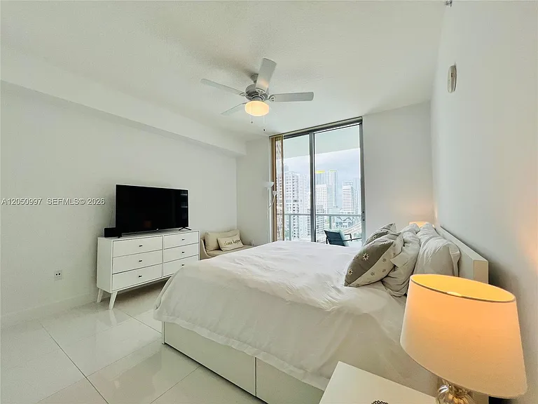 79 SW 12th St #1510 — Photo 38