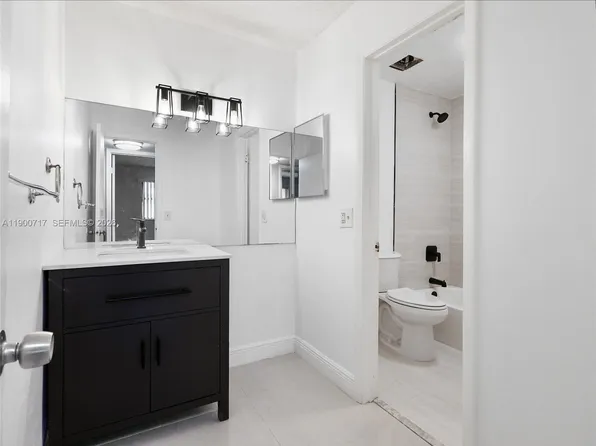 15520 SW 80th St #B-301, Miami, FL 33193