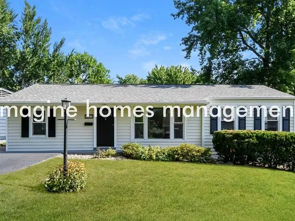 6927 Ravenscroft Dr, Saint Louis, MO 63123