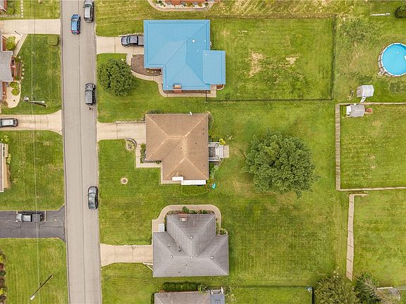 5th image of 640 Shirls Ave