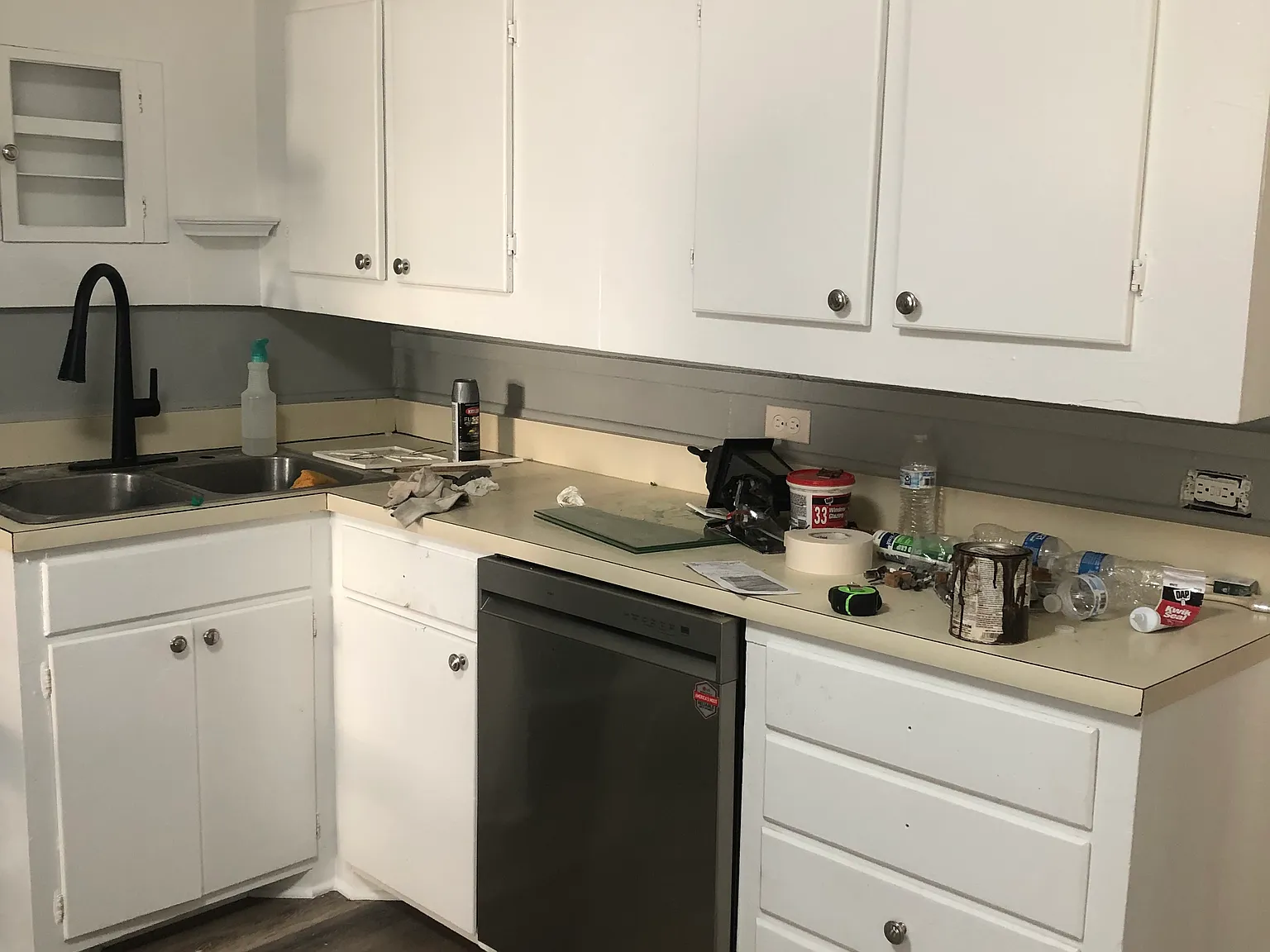 3 bed, 1100 sqft, $1,950 — Photo 2