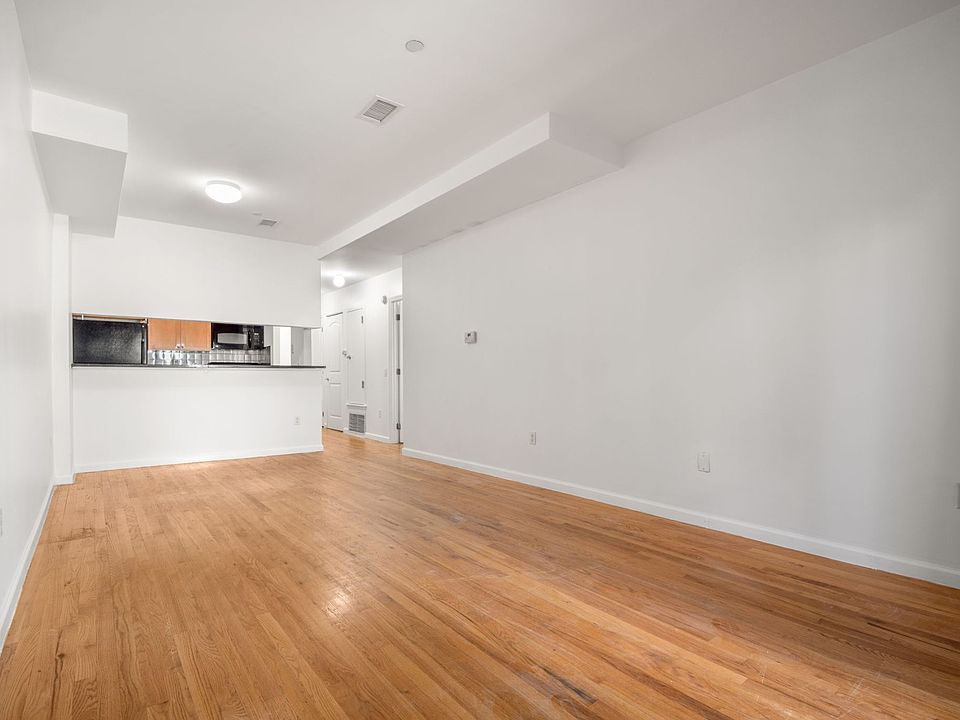1st image of 1950 Bergen Ave APT 1D