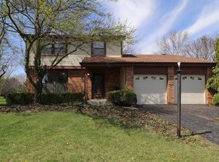 12165 Woodsfield Cir E, Pickerington, OH 43147