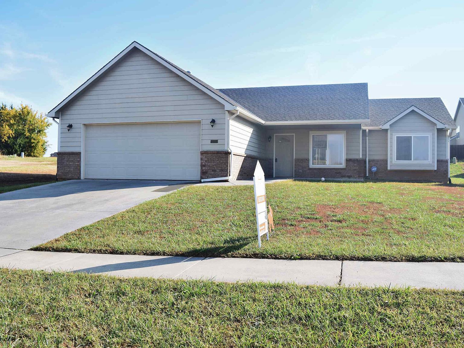2201 Deer Trl, Junction City, KS 66441 Zillow