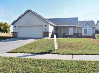 2201 Deer Trl, Junction City, KS 66441