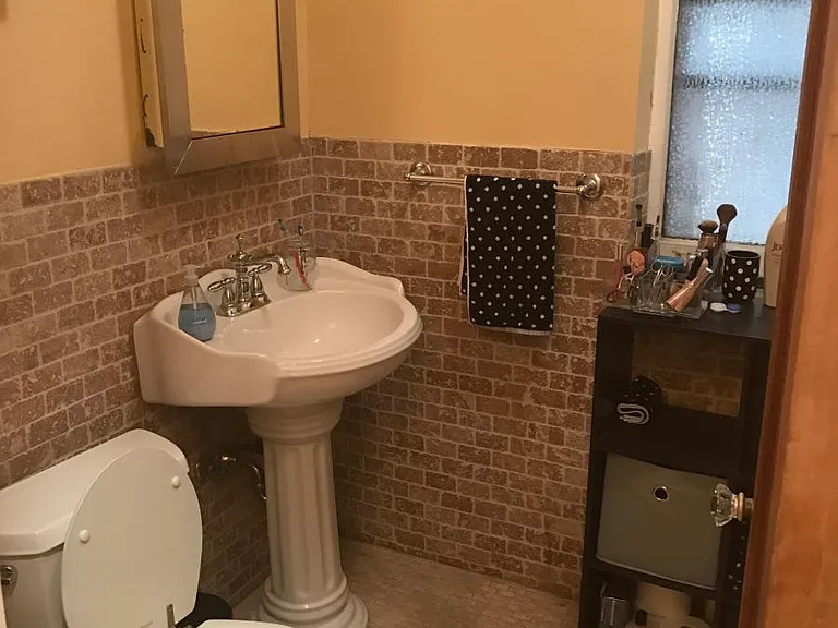 650 W Buckingham Pl #1S — Photo 3