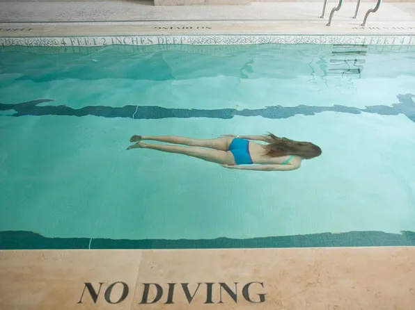 240 East 39th Street image 3 of 6